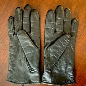 Black genuine leather driving gloves women’s SMALL